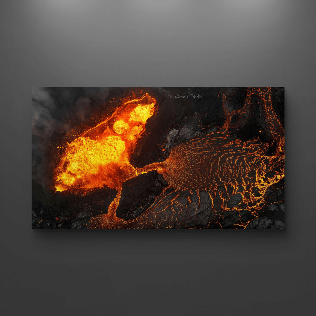 cuadro paisaje volcan ,rio de lava de Jose Chimelis