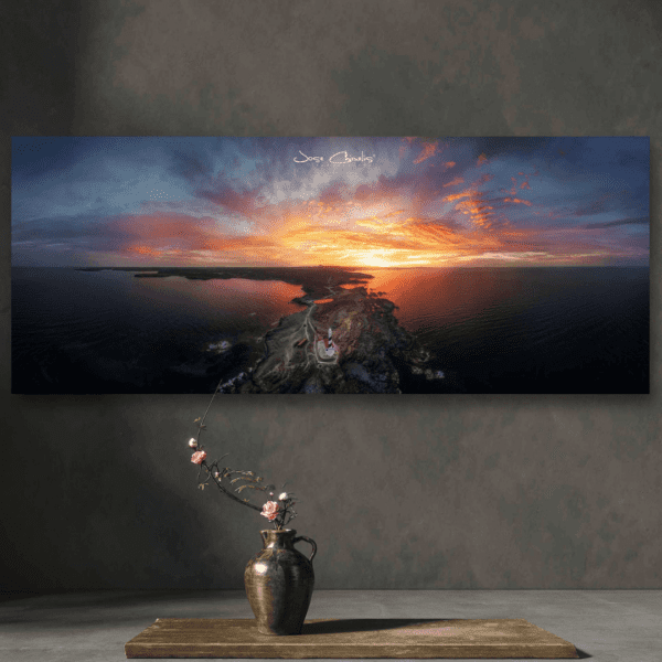 cuadro paisaje con faro de Jose Chimelis en exposición